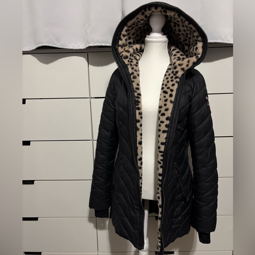 Women's Cypress Hooded Faux Fur Puffer Coat Jacket Black/Print M